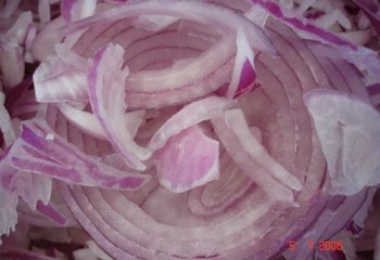 Chopped onion. © Maundu, 2006