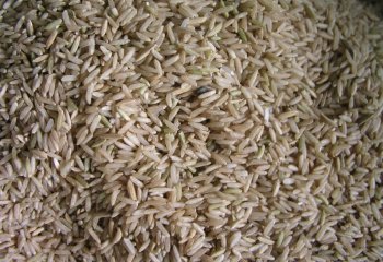 Brown rice in a Nairobi market, Kenya. Ⓒ Adeka et al., 2005